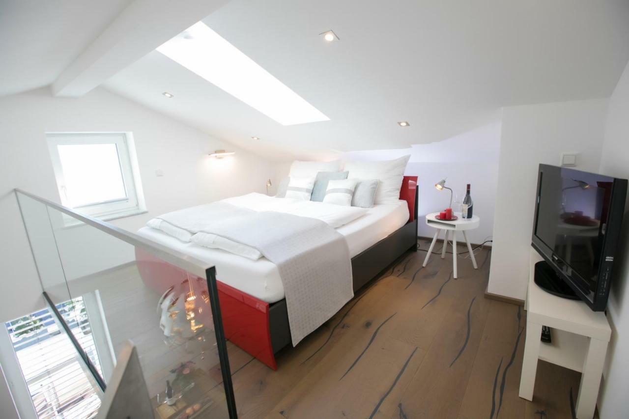 Appartement Haus Am Weinberg à Seekirchen am Wallersee Extérieur photo